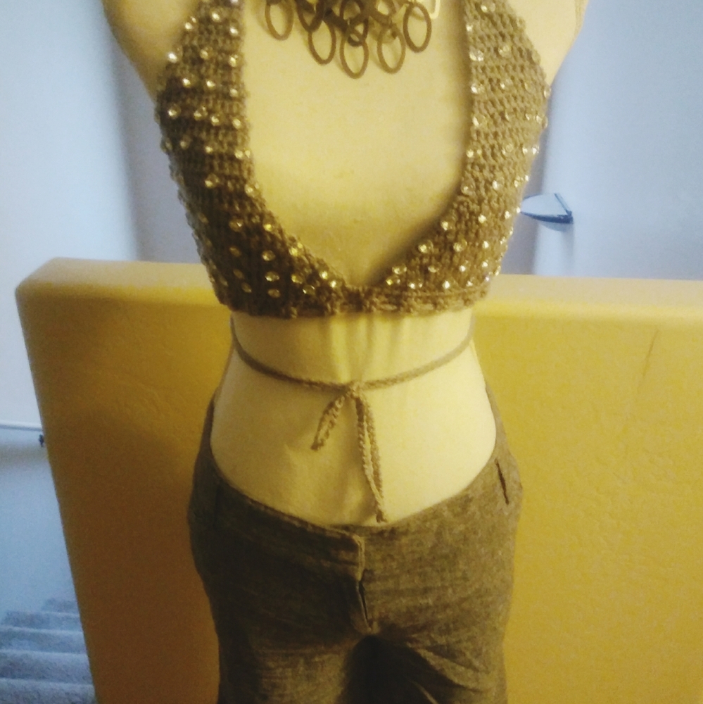 Crop Top - Picture 2 of 3
